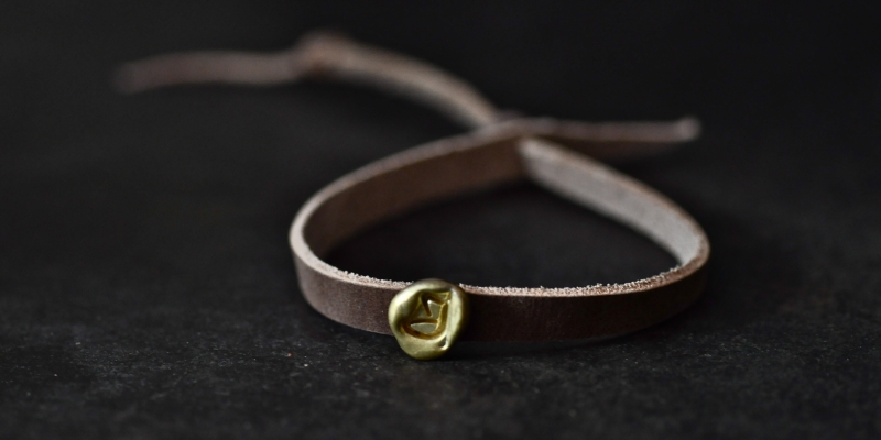 leather bangle+d_sm1 .JPG