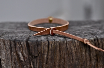 leather bangle+d_sm3.JPG