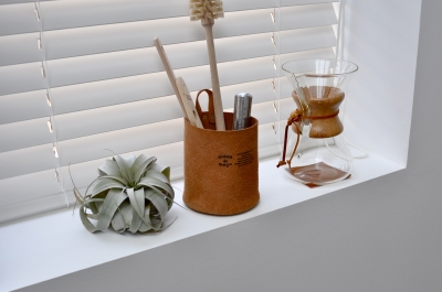 leather pot_sm5.JPG