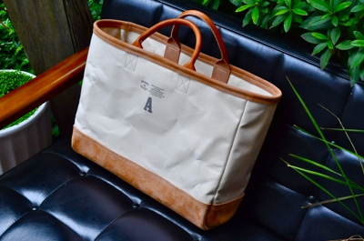 white canvas tote_sm.JPG