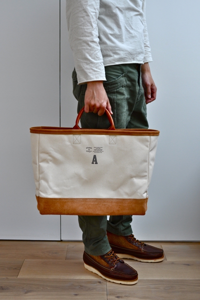 white canvas tote_sm5.jpg