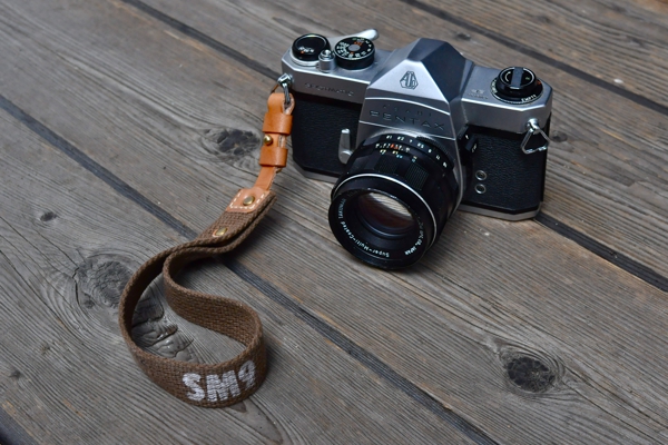 camera hand strap_sm7.JPG