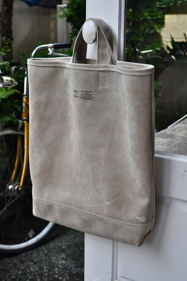 leather tote bag_sm6.jpg