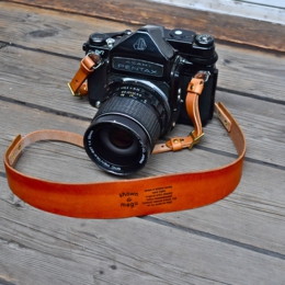 pentax67 leather strap_1.jpg