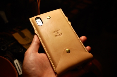 iphone Xs Max leathercase_1.jpg